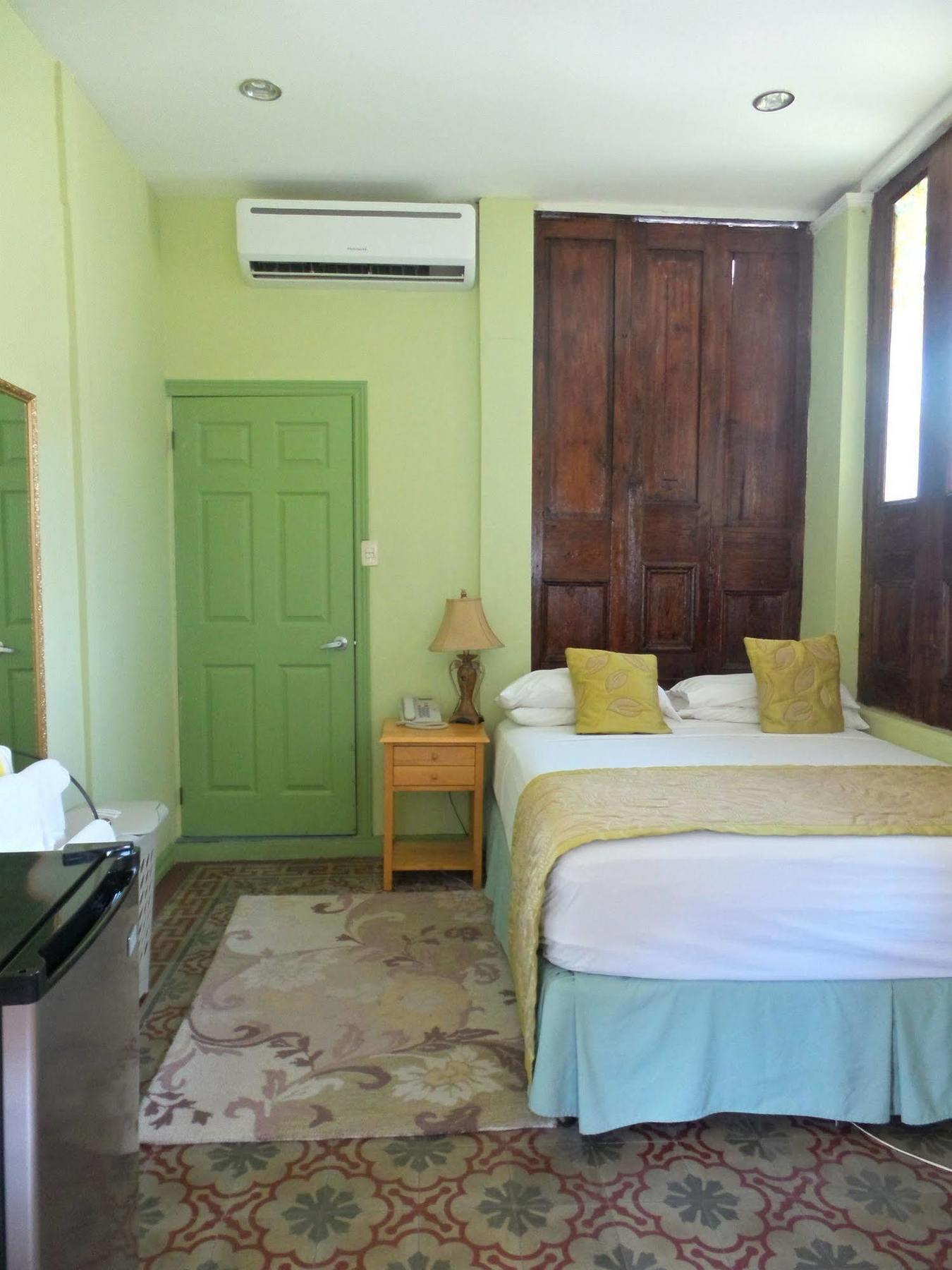 Heritage Inn Trinidad Belmont Ngoại thất bức ảnh