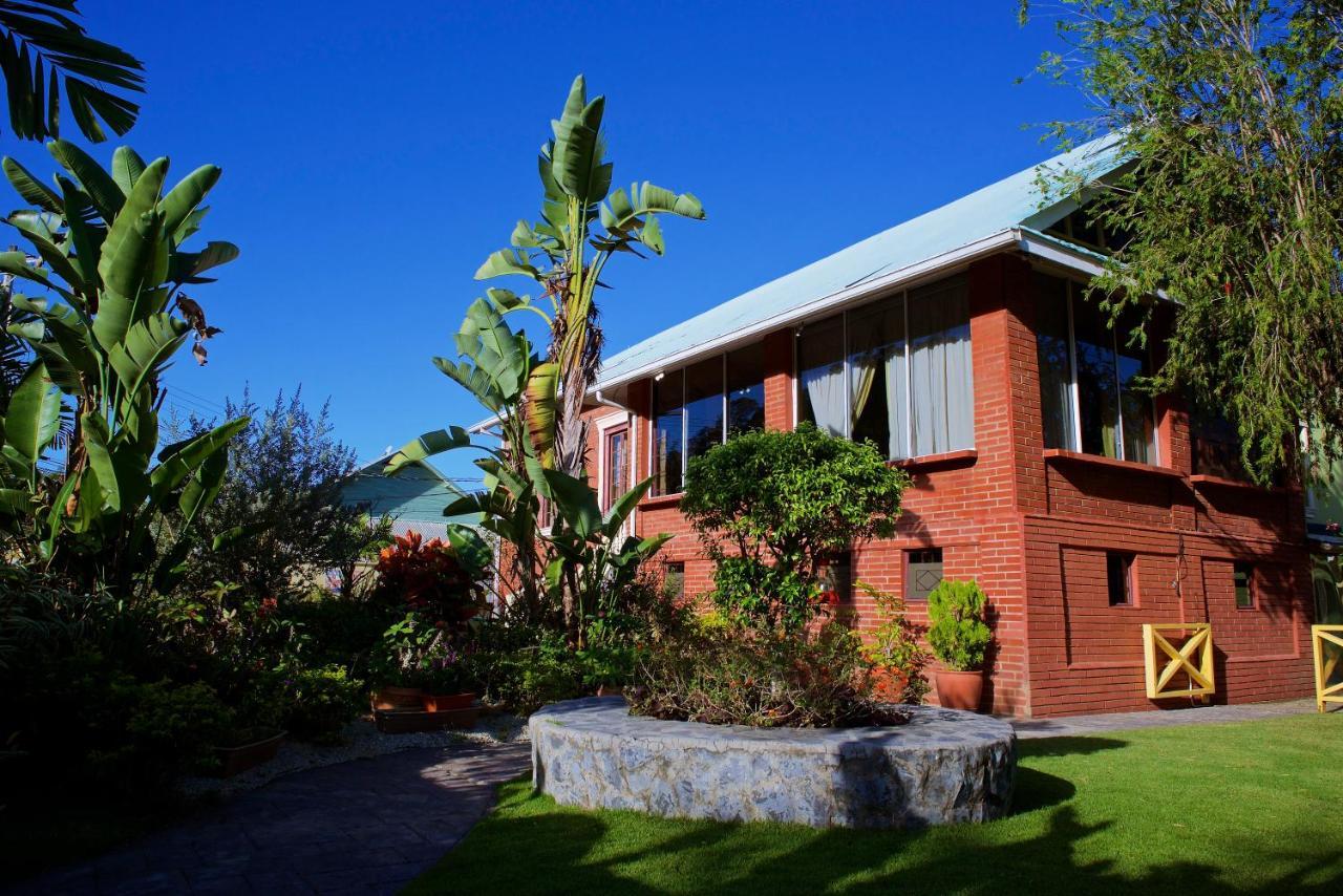 Heritage Inn Trinidad Belmont Ngoại thất bức ảnh